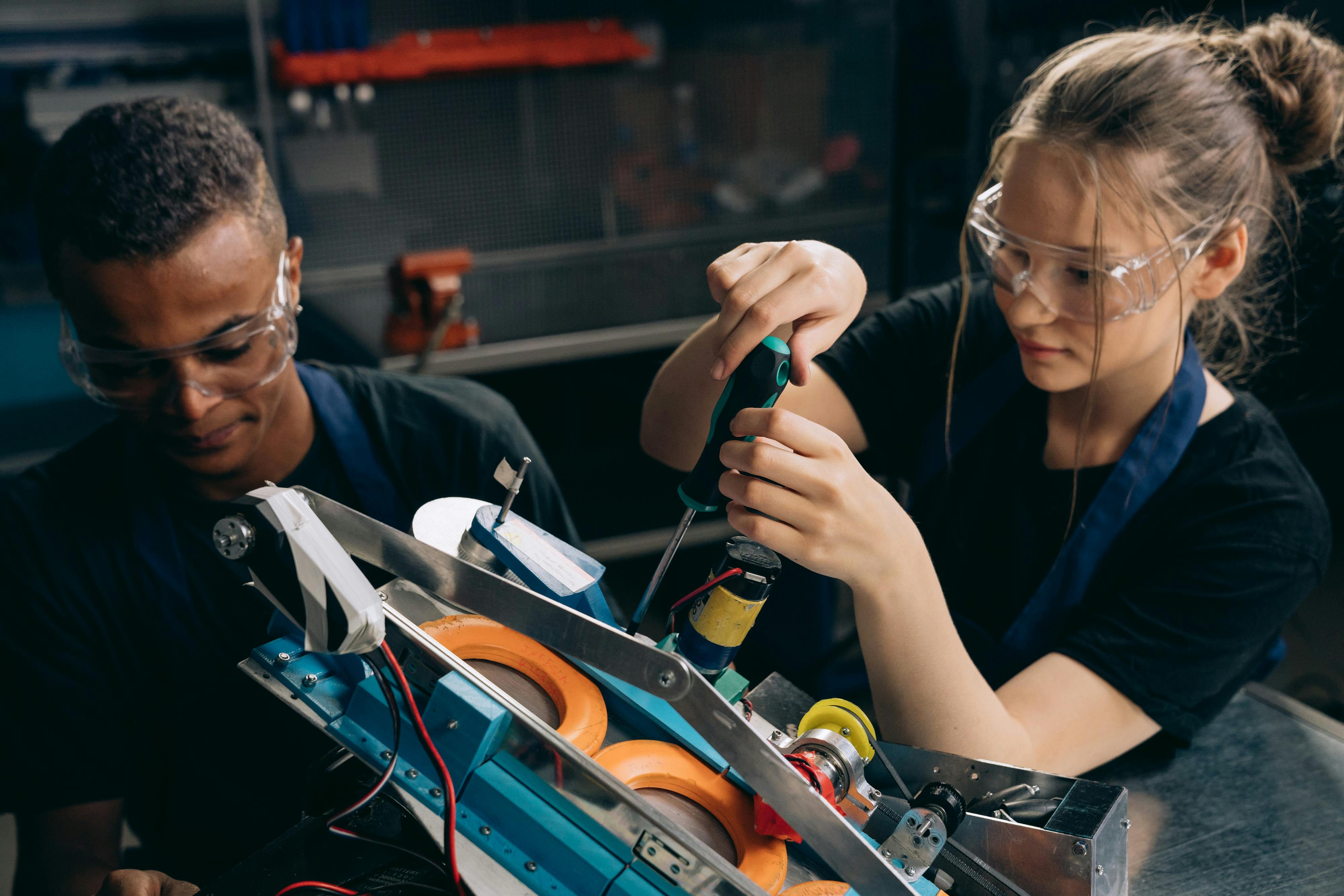 Global collaboration in manufacturing environment